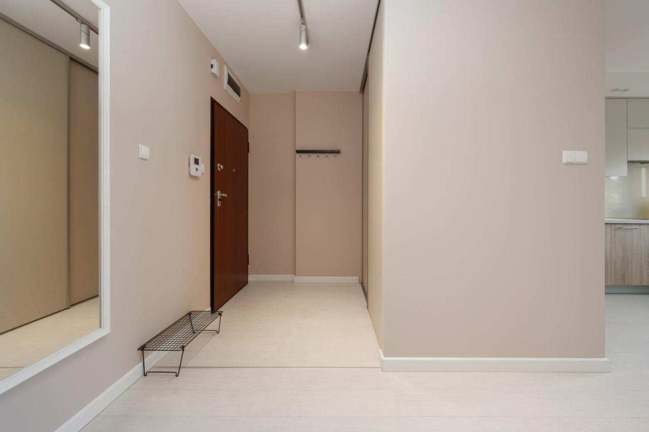 Wroclaw Dabie Silver By Renters Exterior photo