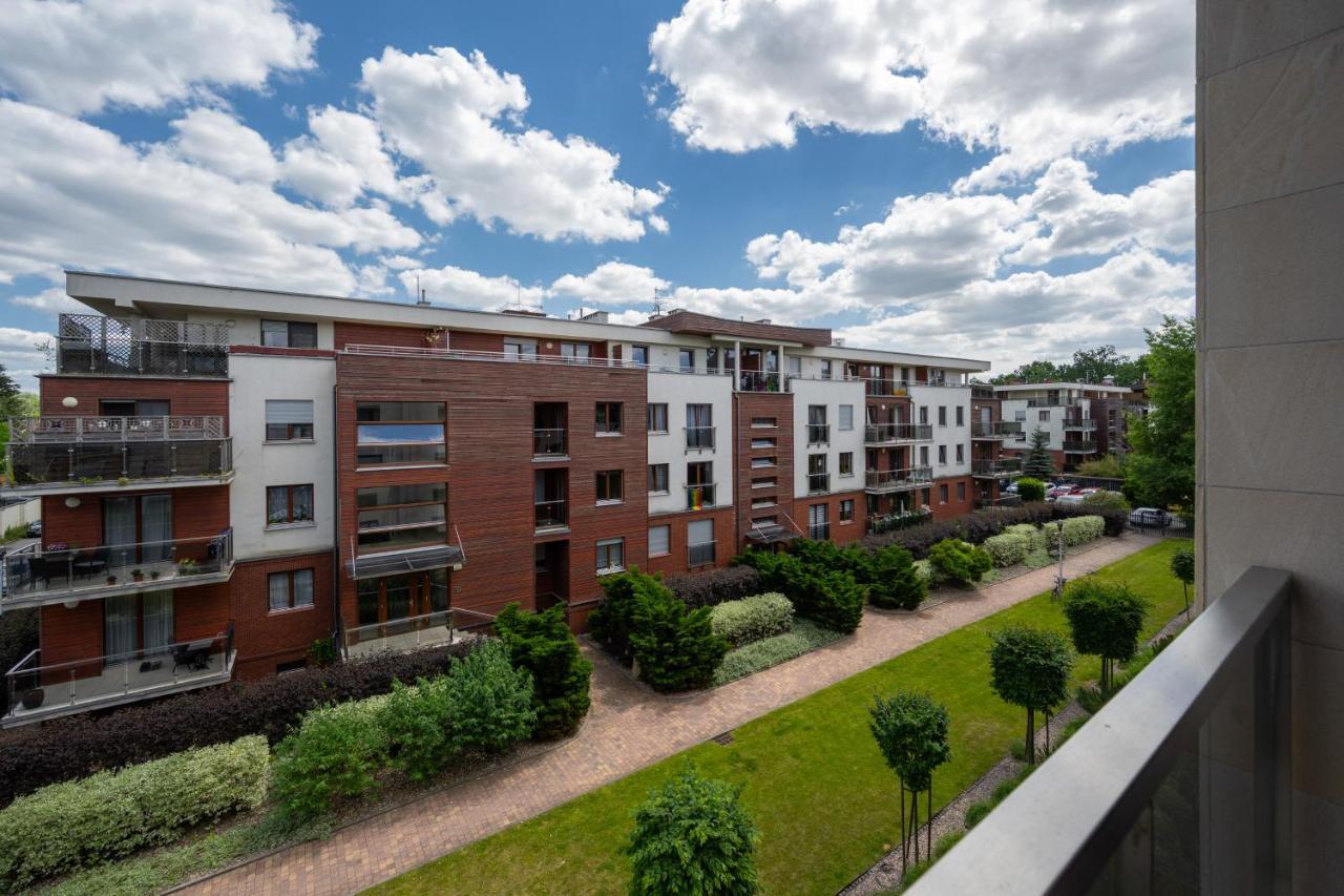 Wroclaw Dabie Silver By Renters Exterior photo